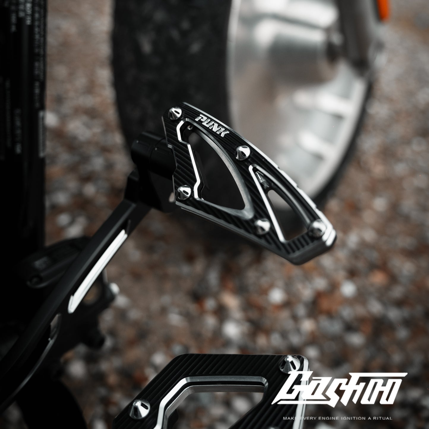 GASHOO Adjustable Brake Pedal - CNC Brake Control Pedal - For Touring & Softail Models